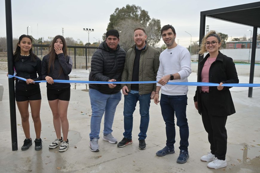 Obras, seguridad, salud y viviendas: Torres refuerza la inversión pública en Dolavon