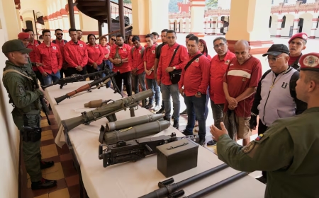 Maduro celebra arranque “triunfal” de alistamiento masivo ante presión militar de Estados Unidos