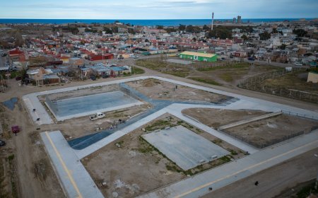 Con un 80% de avance continúan los trabajos en la plaza Yapeyú de Km 8