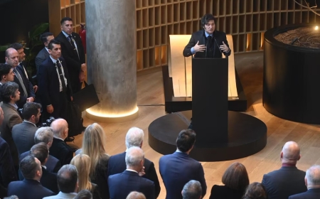 Javier Milei se mostró con su hermana Karina y aseguró: “Al Gobierno no le falta política, los de enfrente quieren romper todo”