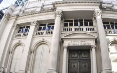 El Banco Central vendió US$ 45,5 millones para contener la suba del dólar y mantenerlo dentro de la banda cambiaria