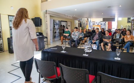 COMODORO RIVADAVIA: MÁS DE 40 USUARIOS DE LA OFICINA DE EMPLEO SE CAPACITARON EN “EMPLEABILIDAD 2.0”