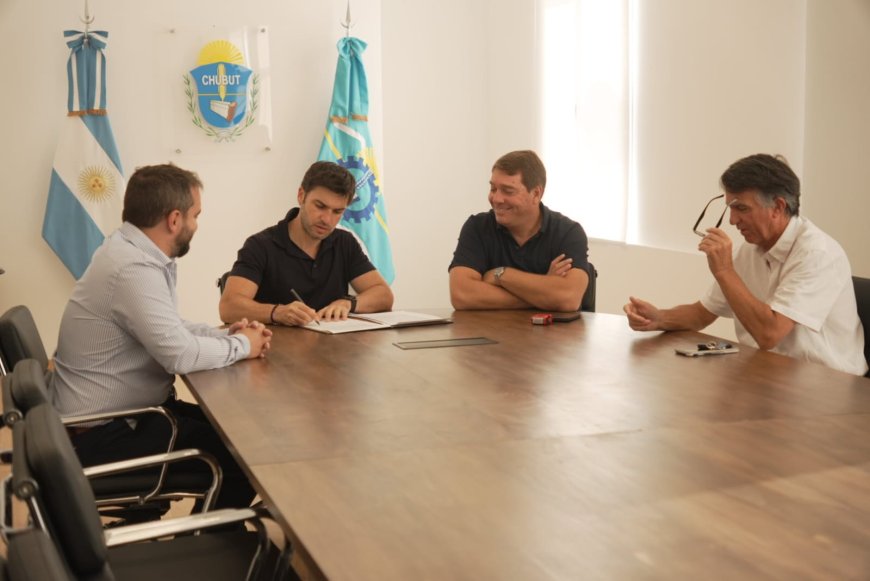 Rawson: firman convenio para la segunda etapa de la red de gas en las áreas 12 y 13