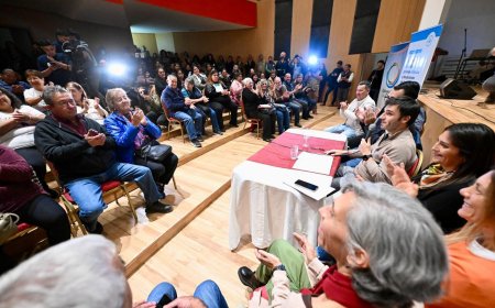 Torres participó del lanzamiento de un programa de cuidado de personas mayores y adelantó que reclamará ante Nación por la situación del PAMI