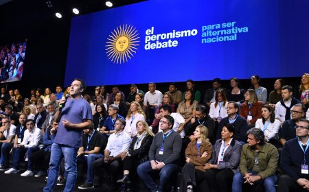 Luque: “El peronismo se organiza y debate para construir una alternativa federal frente a la crisis”