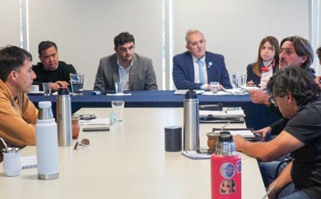 Provincia presentó una oferta  que garantiza un salario docente inicial por encima del millón de pesos de bolsillo