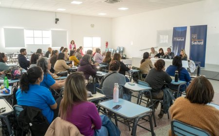 El Municipio y la Universidad local impulsan el fortalecimiento del vínculo con las familias en la Diplomatura en Autismo