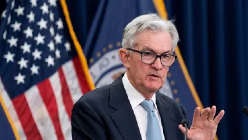 La Fed enfría la baja de tasas por el salto del petróleo y la tensión con Irán