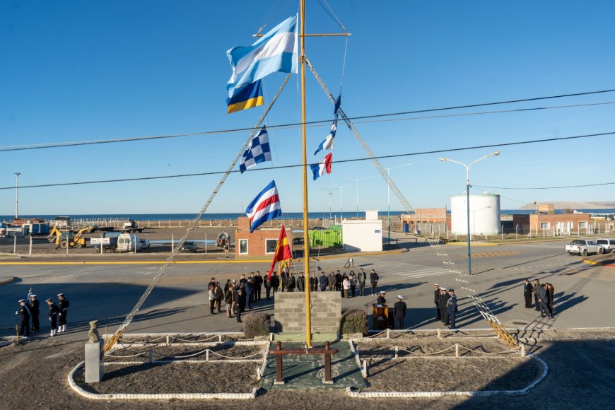 La Municipalidad acompañó el acto por el 212º Aniversario de la Armada Argentina