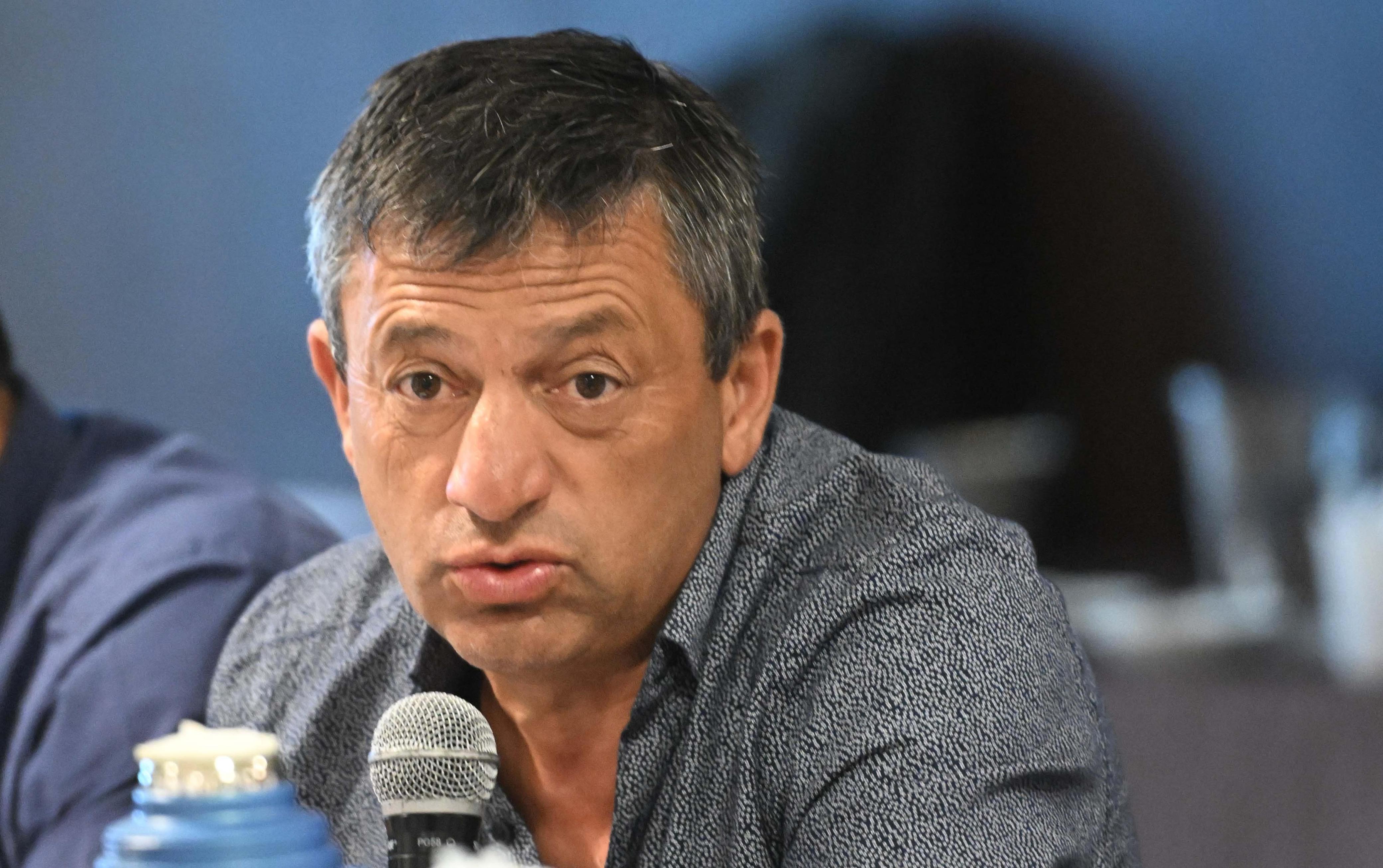 Transferencia de bienes de YPF: Reyes consideró como "un acto de justicia" que clubes de Comodoro Rivadavia tengan las tierras a su nombre